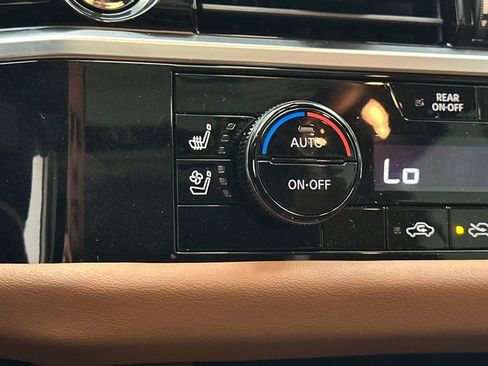 New 2025 Nissan Pathfinder Platinum w/ Cargo Package image 27