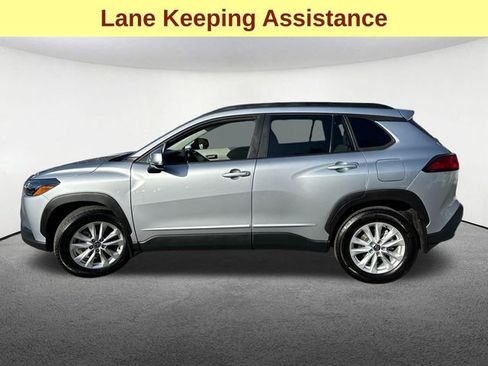 Certified 2024 Toyota Corolla Cross LE w/ Moonroof Package image 7