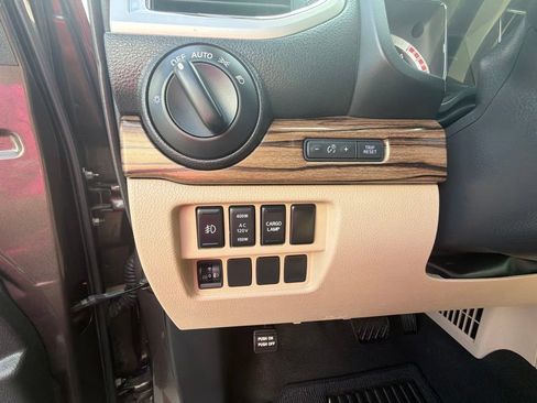 Used 2016 Nissan Titan SL RWD image 18