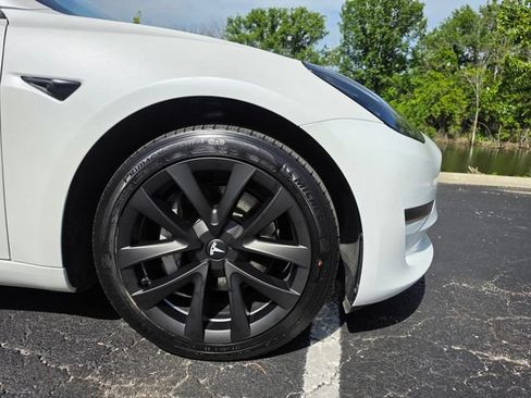 Used 2023 Tesla Model 3 Standard Range RWD image 4