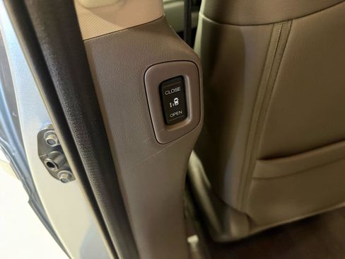 Used 2015 Honda Odyssey EX-L image 38