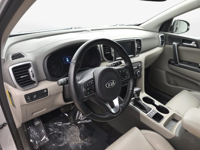 Used 2017 Kia Sportage EX w/ EX Premium Package FWD image 16