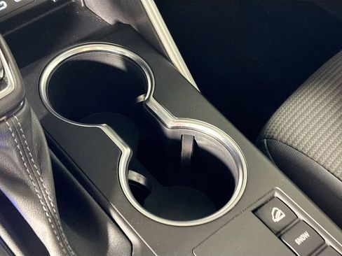 Used 2023 Toyota Highlander LE image 15