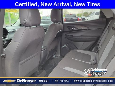 Used 2024 Chevrolet TrailBlazer LT w/ Convenience Package FWD image 22