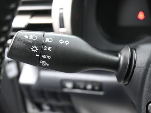 Used 2016 Lexus IS 200t RWD image 39