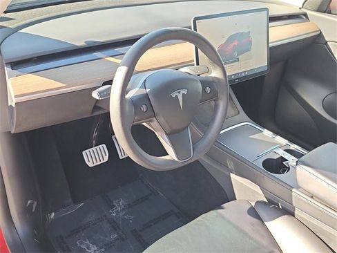 Used 2022 Tesla Model Y Performance image 24