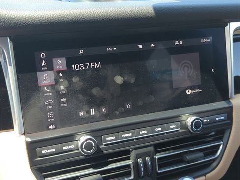 Used 2021 Porsche Macan image 13