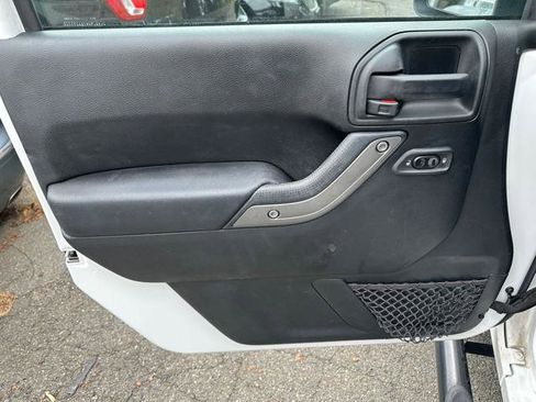 Used 2018 Jeep Wrangler Unlimited Sport S image 20