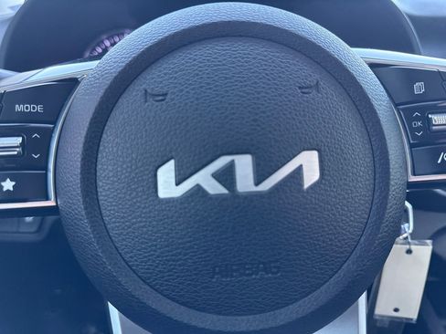 Used 2022 Kia Forte LXS image 25