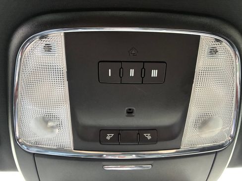 Used 2014 Chrysler 300 Base AWD 4dr Sedan w/ Driver Convenience Group image 29