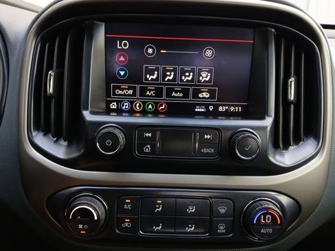 Used 2019 Chevrolet Colorado Z71 RWD image 4