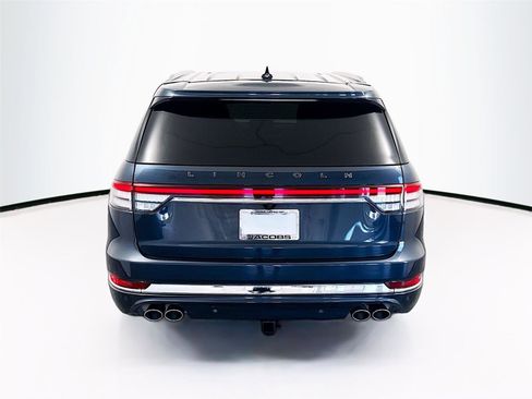 Used 2023 Lincoln Aviator Black Label w/ Dynamic Handling Package AWD/4WD image 35