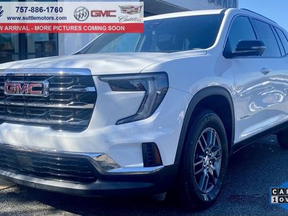 Used 2025 GMC Acadia Elevation