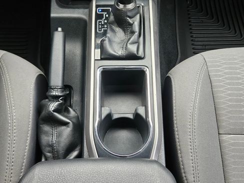 Used 2018 Toyota Tacoma SR5 image 12