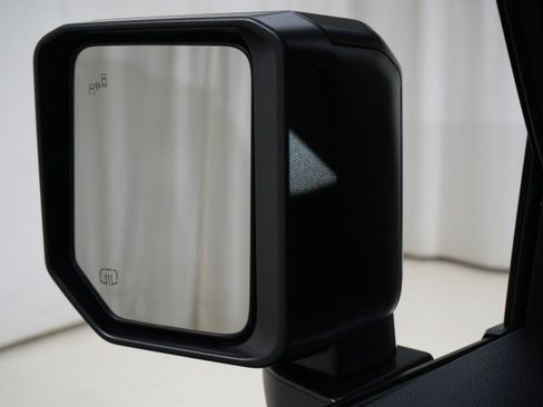 Used 2025 Toyota Land Cruiser image 36