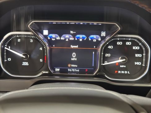 Used 2020 GMC Sierra 2500 AT4 w/ AT4 Premium Package image 33