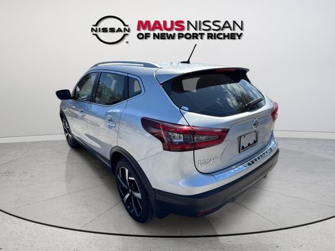 Certified 2022 Nissan Rogue Sport SL w/ Premium Package AWD/4WD image 9
