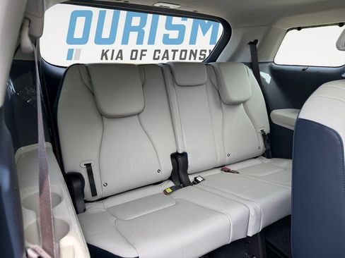 New 2026 Kia Carnival SX FWD image 17