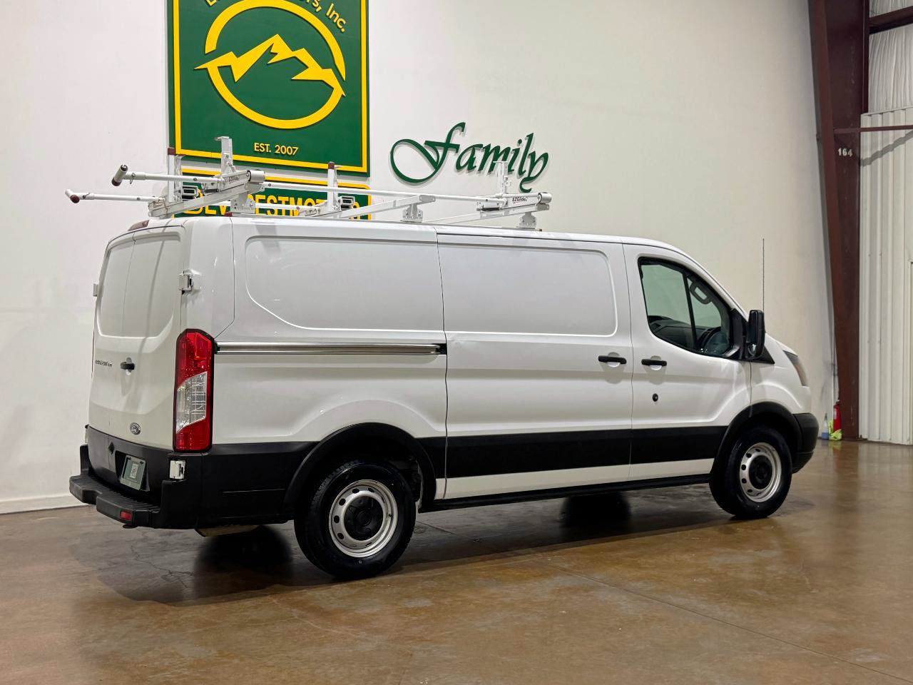 Used 2019 Ford Transit 150 130 Low Roof RWD image 8