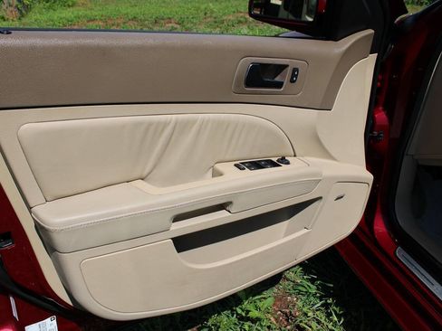 Used 2005 Cadillac STS w/ Preferred Equipment Group RWD image 14