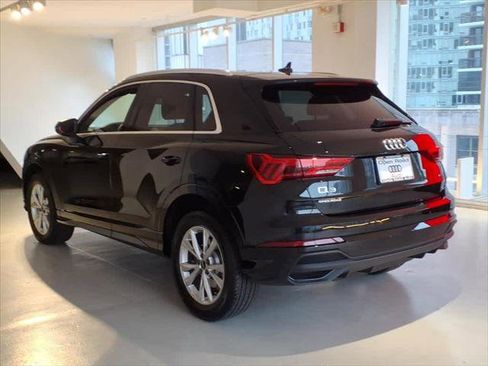 Certified 2025 Audi Q3 2.0T Premium image 6