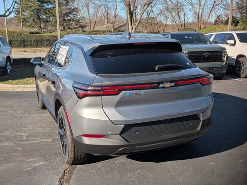 New 2026 Chevrolet Equinox EV LT image 6