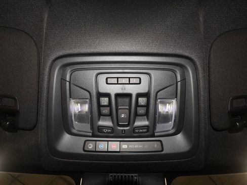 Used 2024 Chevrolet Silverado 1500 ZR2 w/ Technology Package AWD/4WD image 34