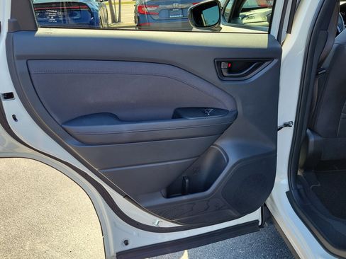 Used 2025 Subaru Forester Premium AWD/4WD image 13