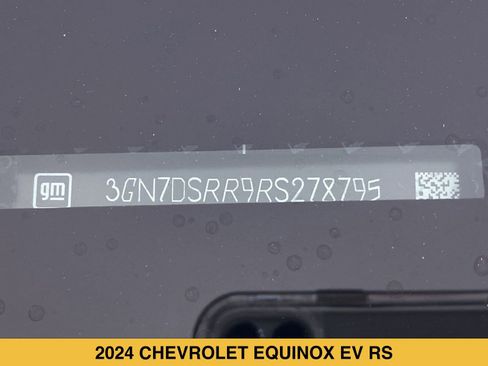 Certified 2024 Chevrolet Equinox EV RS AWD/4WD image 28