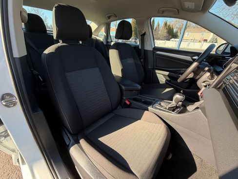 Used 2025 Volkswagen Jetta S image 34