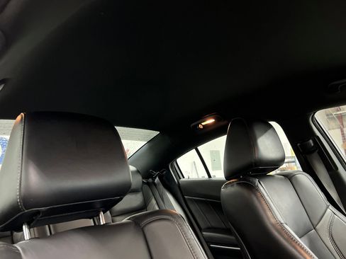 Used 2018 Dodge Charger GT image 15