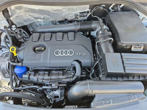 Used 2018 Audi Q3 2.0T Premium w/ Convenience Package FWD image 23