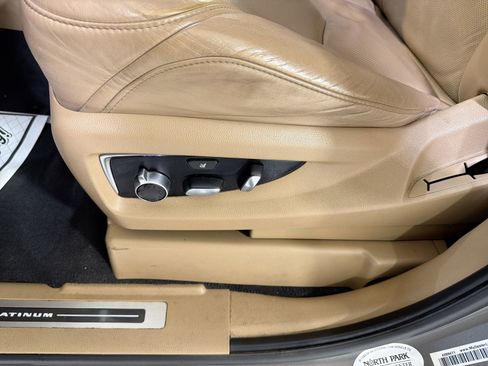 Used 2018 Cadillac Escalade ESV Platinum image 11