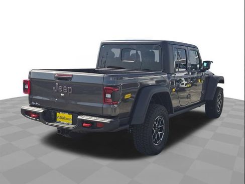 New 2025 Jeep Gladiator Rubicon w/ Convenience Group AWD/4WD image 3