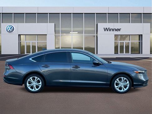 Used 2025 Honda Accord LX image 6