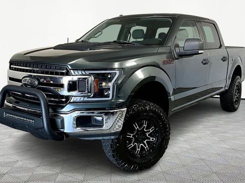 Used 2018 Ford F150 XLT image 2