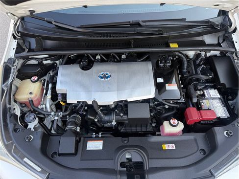 Used 2017 Toyota Prius Two FWD image 43