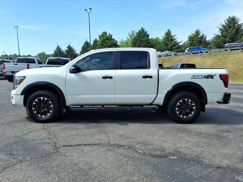 Used 2021 Nissan Titan PRO-4X w/ Pro-4x Convenience Package AWD/4WD image 8