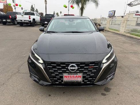 New 2025 Nissan Altima 2.5 SR w/ SR Premium Package image 2