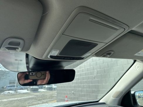 Certified 2025 Honda Pilot EX-L image 24