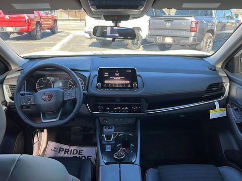 New 2026 Nissan Rogue SV image 16