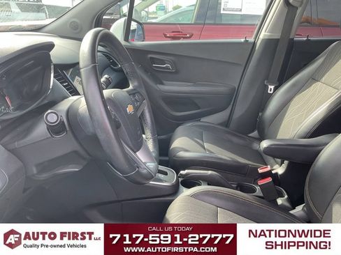 Used 2018 Chevrolet Trax LT w/ LT Convenience Package AWD/4WD image 7