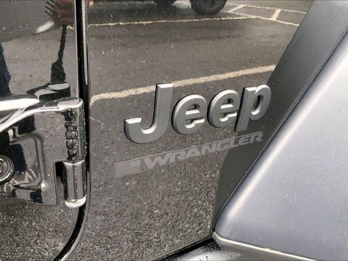 Certified 2024 Jeep Wrangler Unlimited Sport AWD/4WD image 8
