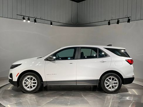 Used 2023 Chevrolet Equinox LS image 14
