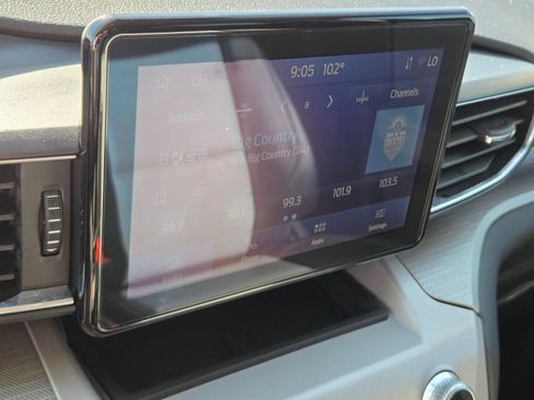 Certified 2023 Ford Explorer XLT w/ Equipment Group 202A RWD image 21
