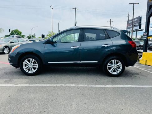 Used 2013 Nissan Rogue SV w/ Premium Pkg FWD image 8
