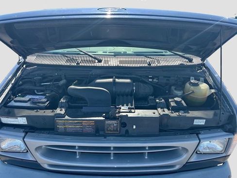 Used 2001 Ford E-350 and Econoline 350 Super Duty RWD image 27