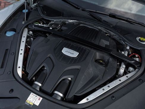 Used 2021 Porsche Panamera image 10