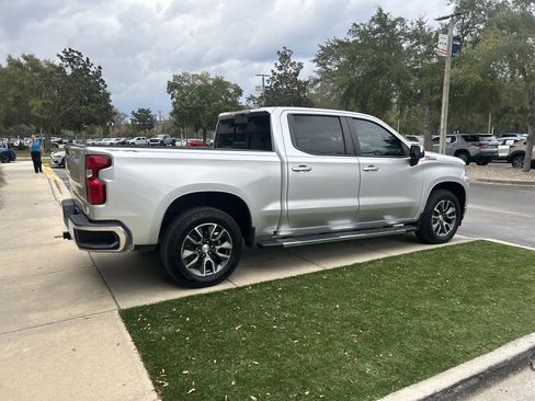 Used 2021 Chevrolet Silverado 1500 LT w/ All Star Edition Plus image 3