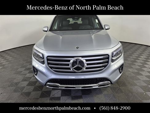 Used 2025 Mercedes-Benz GLB 250 image 2